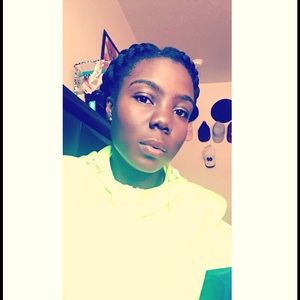 Meet your Posher, Danna